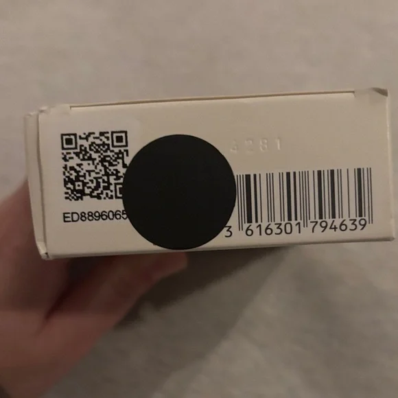 Gucci Guilty Eau de Parfum Intense - Gold and Cream - Picture 4 of 4